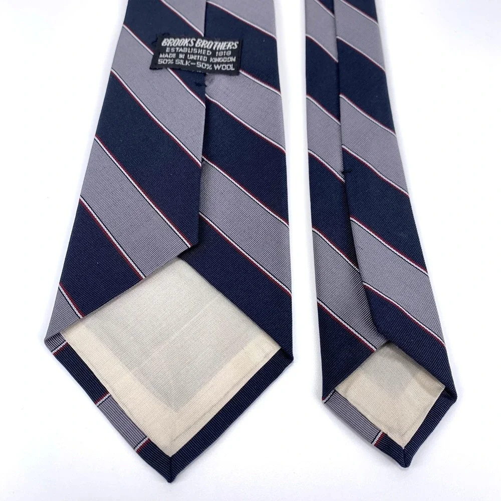 Vintage Brooks Brothers Mens‎ Tie Navy Silver Striped Design Silk - Wool Blend